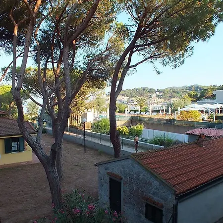 Апартаменты Amalfi Марина-ди-Кампо